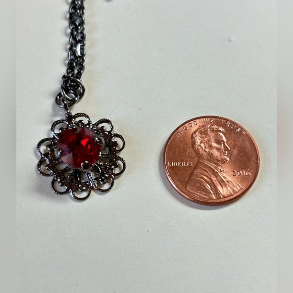 Red/Siam Swarovski Crystal Necklace -NWT - Picture 8 of 8